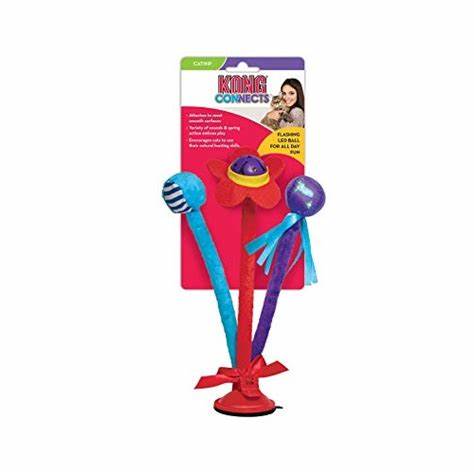 KONG® CONNECTS™ BAT ’N SPRING